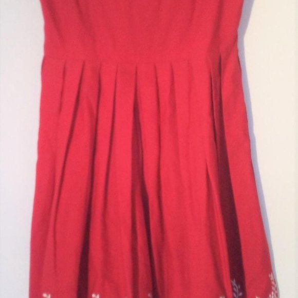Bavarian Red Dress Rose Dirndl Medium Oktoberfest embroidered - Picture 5 of 6